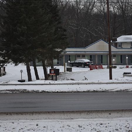 Casino Motel Swiftwater Exterior photo