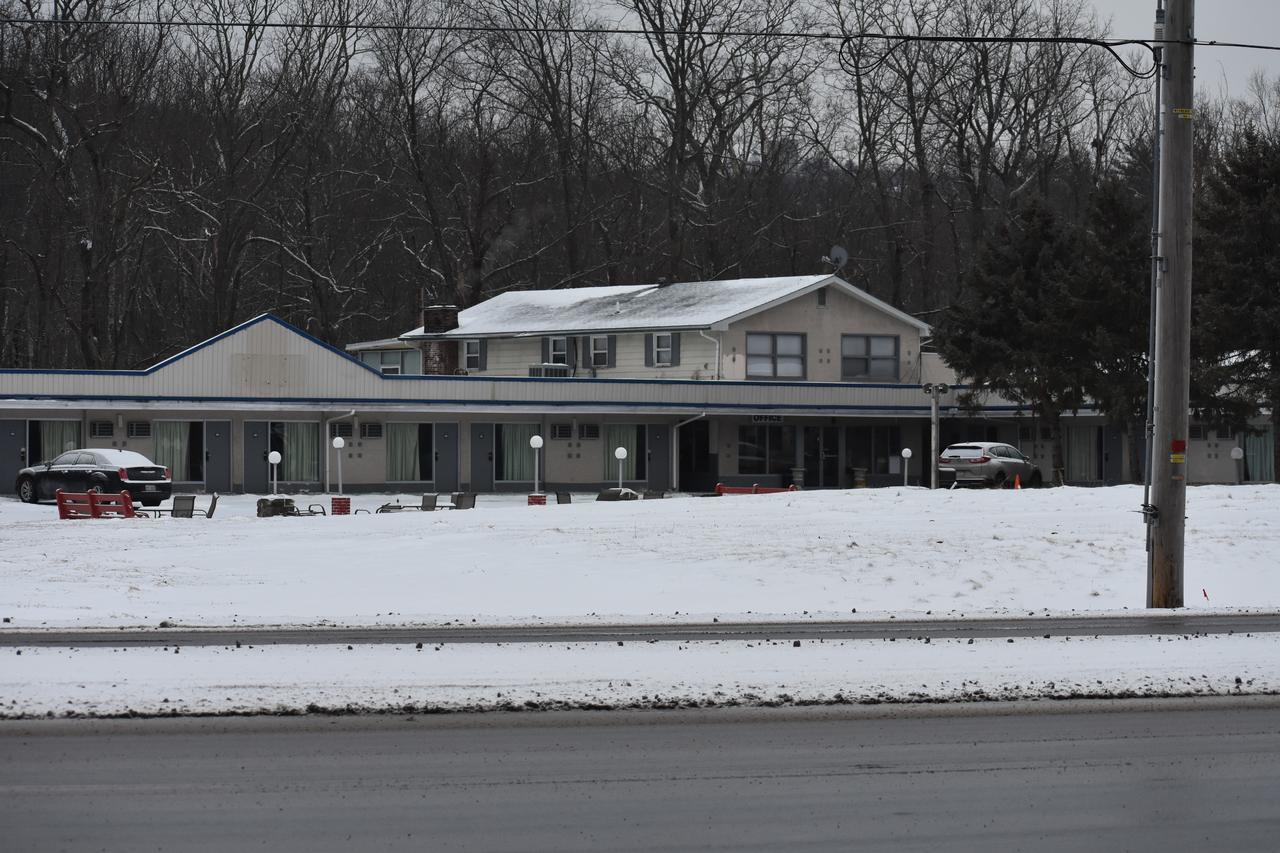 Casino Motel Swiftwater Exterior photo