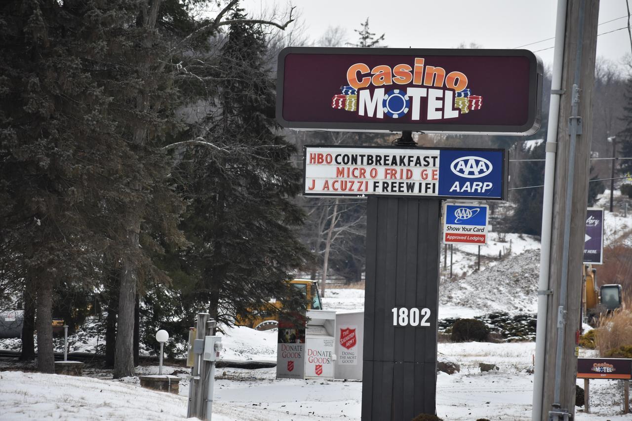 Casino Motel Swiftwater Exterior photo