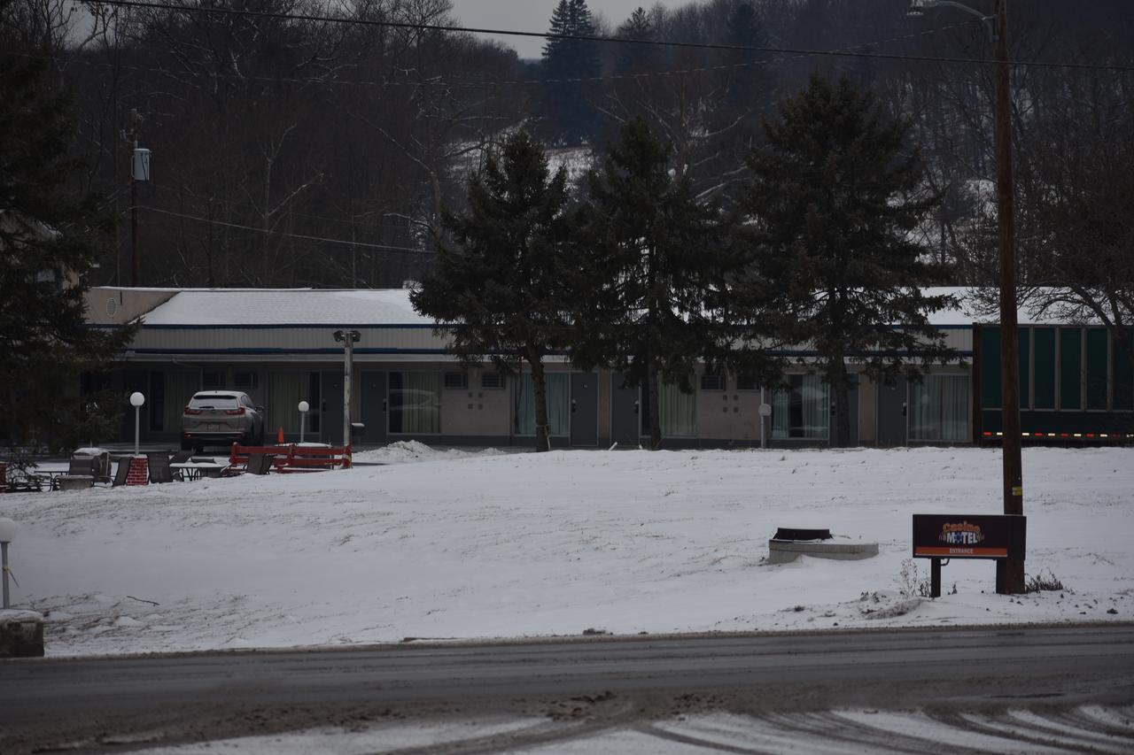 Casino Motel Swiftwater Exterior photo