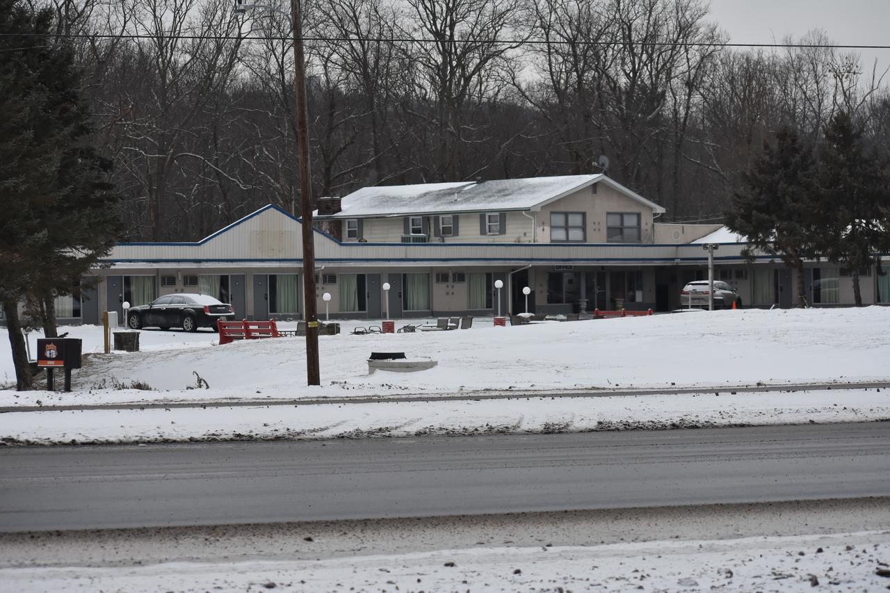 Casino Motel Swiftwater Exterior photo